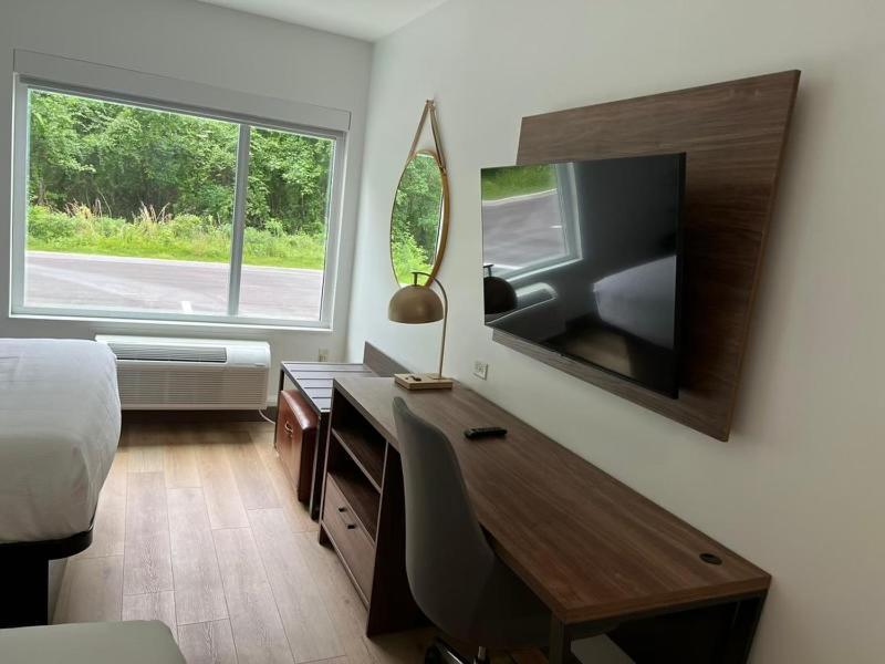 La Quinta Inn & Suites By Wyndham Manchester - Arnold Afb Kültér fotó