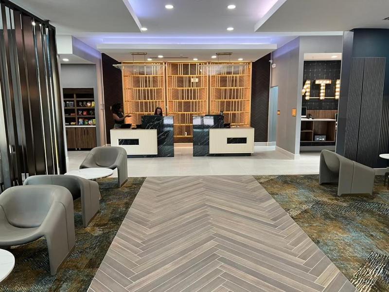 La Quinta Inn & Suites By Wyndham Manchester - Arnold Afb Kültér fotó