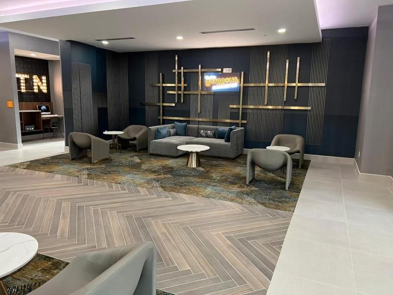La Quinta Inn & Suites By Wyndham Manchester - Arnold Afb Kültér fotó