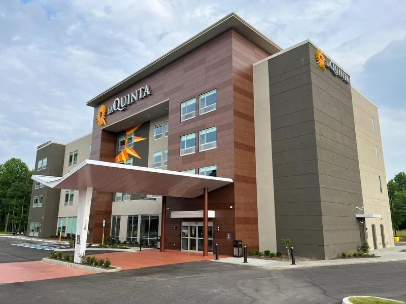 La Quinta Inn & Suites By Wyndham Manchester - Arnold Afb Kültér fotó
